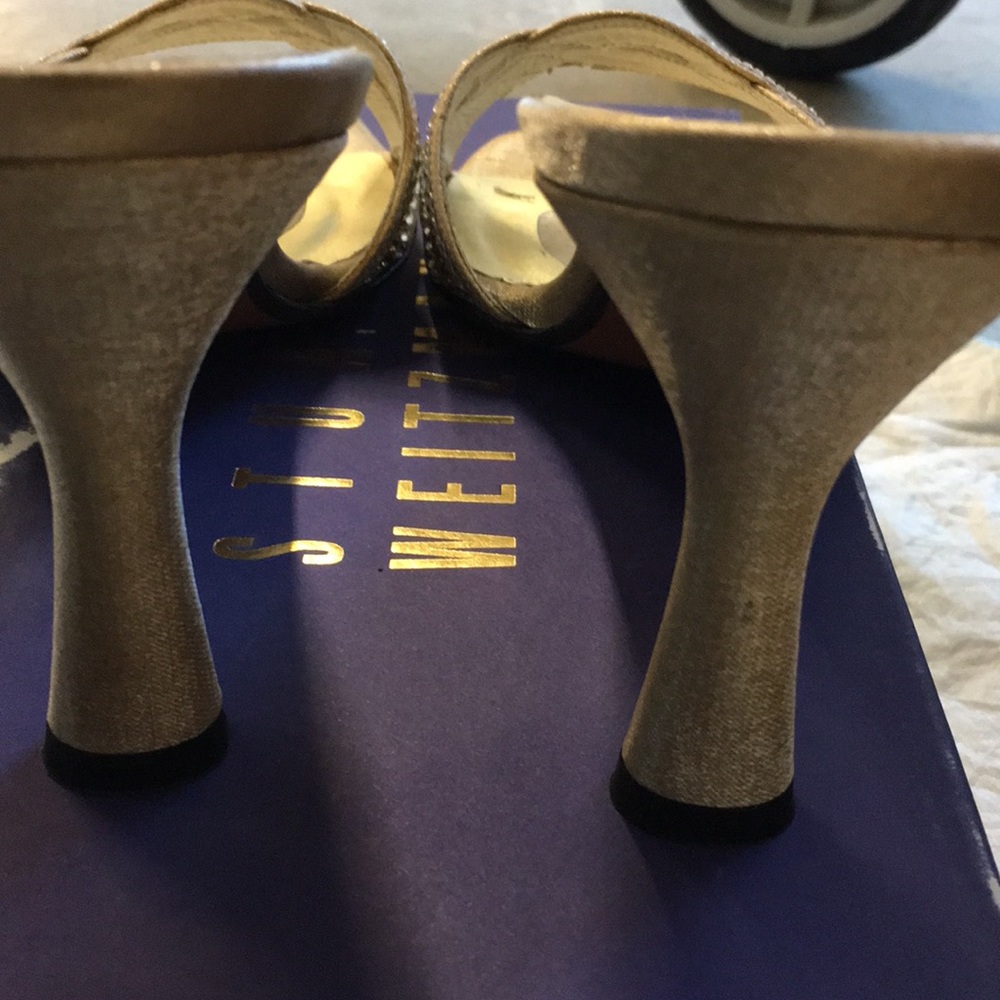 Stuart Weitzman Gold Sandal - image 3